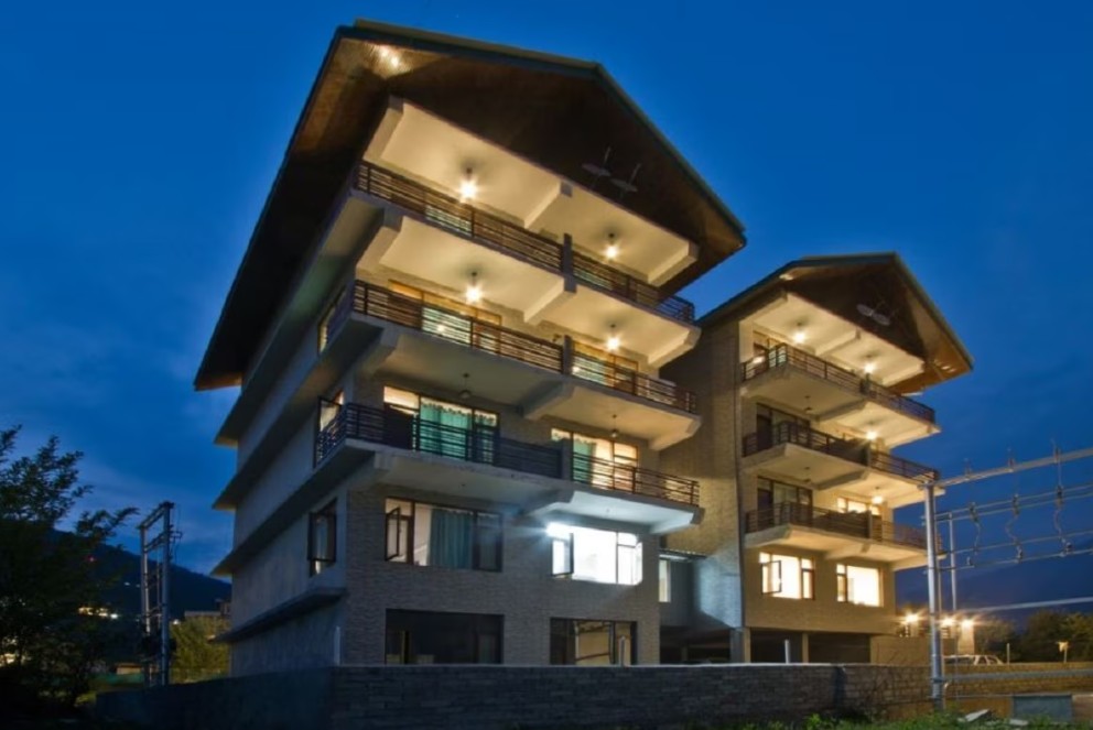 Himalayan Snow Heights Simsa